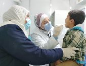توقيع الكشف على 1711 حالة خلال قافلة طبية بمركز مطاى فى المنيا