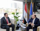 الدكتور أحمد طه: تنافس بين جميع قطاعات مقدمي الخدمة بالتأمين الصحي الشامل