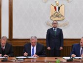 رئيس الوزراء يشهد توقيع بروتوكول تعاون بشأن الاستثمار المشترك بقرية "مرجانة".. صور
