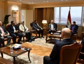 وزير الشباب والرياضة يعقد جلسة تصالح بين أعضاء مجلس إدارة نادي سموحة
