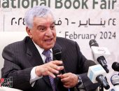 زاهى حواس بمعرض الكتاب: الرئيس السيسى يتابع حملة عودة حجر رشيد