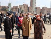 محافظ القليوبية يتابع إزالات الموجة 22 بمدينة الخصوص ويشهد إزالة 3 جمالونات مخالفة