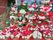   عم خالد 25 سنة في بيع الزهور: "الورد الأحمر" يتربع على عرش هدايا عيد الحب