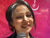 المطربة العراقية خيال: تربيت على الغناء المصري 