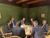 وزير الخارجية يعقد لقاء مع رئيس الحكومة اللبنانية نجيب ميقاتى