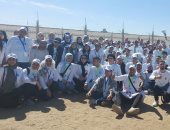 شباب 10 دول عربية يزورون منطقة السد العالى ويلتقطون صورا تذكارية