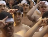 بسبب الشيخوخة.. اليابان تحتفل بالمرة الأخيرة لمهرجان "العراة" منذ 1000 عام