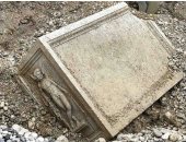 العثور على مذبح جنائزى رومانى مدفونًا فى نهر تورى بإيطاليا