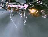 صور تكشف انقلاب مركبة الهبوط أوديسيوس على سطح القمر بعد كسر ساقها