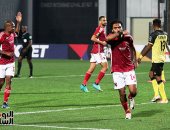 حسين الشحات يتقدم للأهلي بمرمى يانج أفريكانز فى الدقيقة 46