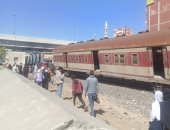 خروج جرار قطار السويس - الإسماعيلية عن القضبان بمحطة نفيشة دون إصابات 