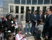 رئيس الوزراء يستقبل أطفالا من ذوى الهمم بمقر الحكومة فى العاصمة الإدارية 