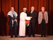 عمان والأردن يحصدان جوائز المهرجان المسرحي الدولى بقنا
