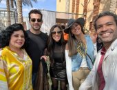 صدقى صخر يحتفل مع أبطال كامل العدد +1 بانتهاء التصوير قبل عرضه فى رمضان
