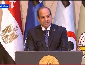 الرئيس السيسى: نحتفل بيوم الشهيد طول ما فيه رجالة بتقدم نفسها من أجل مصر