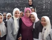 مبادرة جديدة فى مدارس كفر الشيخ.. الطلاب يكرمون معلميهم المتميزين.. صور