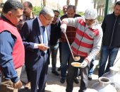 محافظ المنيا يتفقد مشروع "قدرة الفول المدمس" لتوزيعها مجانا على الأكثر احتياجا