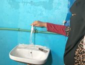 تركيب وصلات مياه للأسر الأكثر احتياجا بسوهاج ضمن جهود التحالف الوطنى.. صور