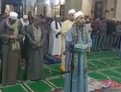 نسمات رمضان فى صلاة التراويح بمسجد العارف بالله الدسوقى بكفر الشيخ.. فيديو