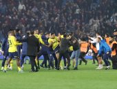 منع طرابزون التركي من جماهيره 6 مباريات بسبب اشتباكات فنربخشة