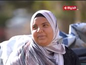 عمرو الليثى يهدى "أم ياسين" مبلغا ببرنامج واحد من الناس.. فيديو