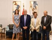 محافظ جنوب سيناء يبحث تنظيم معرض لوحات فنية عالمية في إطار تنشيط السياحة