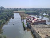 شفط المياه من المنازل والأراضى الزراعية المتضررة من انهيار جسر ترعة السويس.. فيديو 