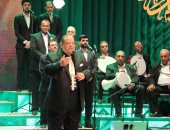 أحمد الكحلاوي يتألق في حفل ليلة القدر بمسرح السامر