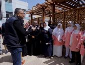 عمرو الليثي يزور وحدة طب أسرة الأحراز بشبين القناطر ويهديهم مبلغا ماليا