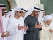 محمد بن زايد يزور ضريح الشيخ زايد آل نهيان بمناسبة العيد 