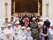 فى أول أيام العيد.. محمد بن زايد يلتقط صورة مع أبنائه وأحفاده 