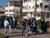 الدمايطة يحتفلون بالعيد فى الشوارع والحدائق العامة.. فيديو