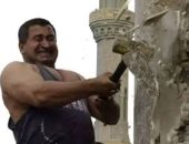 محطم تمثال صدام حسين "نادم".. بعد 21 عامًا (فيديو)