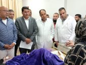 وكيل صحة بنى سويف يزور المرضى الفلسطينيين وأسرهم بمستشفى أهناسيا
