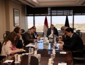 وزير السياحة يعقد اجتماعاً لاستعراض مستجدات الخطة التنفيذية لتحسين التجربة السياحية في مصر