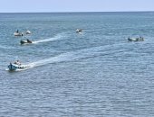 الهمة قوية.. 3500 صياد يواصلون رحلات صيد الأسماك ببحيرة البردويل فى سيناء
