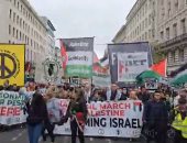 آلاف المتظاهرين فى شوارع لندن تضامنا مع فلسطين.. فيديو