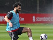 محمد صلاح لا يبالى.. شارك بقوة فى تدريبات ليفربول قبل مواجهة توتنهام (صور)