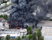 حريق هائل فى مصنع أسلحة بألمانيا وانتشار سحابة سامة.. فيديو