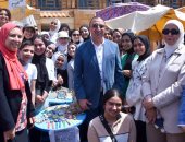 محافظ الإسكندرية يتفقد معرض الأسر المنتجة في ستانلى احتفالًا بأعياد الربيع