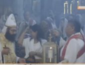 الكنيسة تقيم القداس الإلهى بحضور النور المقدس بكنيسة رابطة القدس بالظاهر