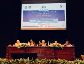 الخشت: جامعة القاهرة تدرك مسئوليتها فى إيجاد حلول علمية لدعم عملية صنع السياسات