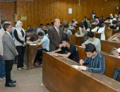رئيس جامعة المنصورة يتفقد امتحانات الهندسة والحاسبات والمعلومات