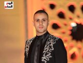 إسلام سعد.. مصمم أزياء المشاهير حديث السوشيال ميديا بعد إخلاء سبيله (فيديو)