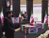 نعش الرئيس الإيرانى الراحل يصل مطار بيرجند لدفنه بمدينة مشهد.. فيديو