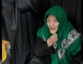 والدة الرئيس الإيرانى الراحل تبكى ابنها عقب سماع خبر وفاته.. فيديو