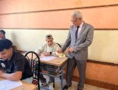 مدير تعليم القاهرة يتفقد امتحانات الدبلومات الفنية