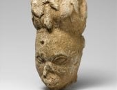 الرأس الحجرى لشعوب اليوروبا فى متحف متروبوليتان.. نموذج للفن الأفريقى