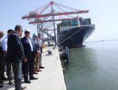 وزير النقل يشهد استقبال عدد من السفن بمحطة تحيا مصر بميناء الإسكندرية