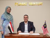 سفير مصر بماليزيا يلتقى وزيرة الأراضى الفيدرالية الماليزية